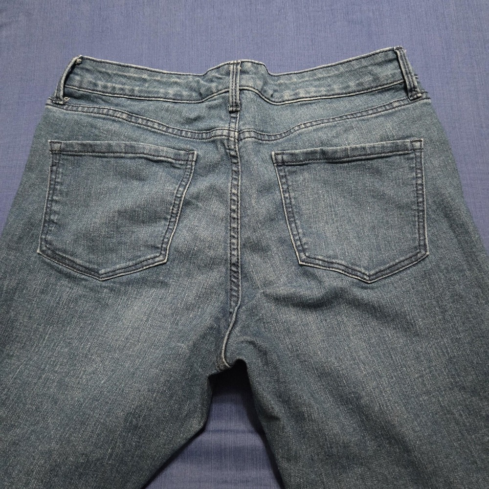 Nine West Capri Jeans Womens 10 Blue Medium Wash Mid Rise Chrystie Stretch Denim - Picture 8 of 9
